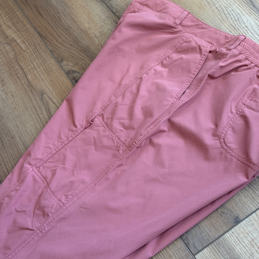 Kirkland Signature Women's Active Travel Pants - Picture 5 of 6